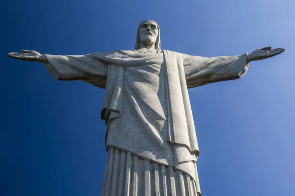 Posąg Cristo Redentor na szczycie Morro masz Corcovado — Zdjęcie stockowe