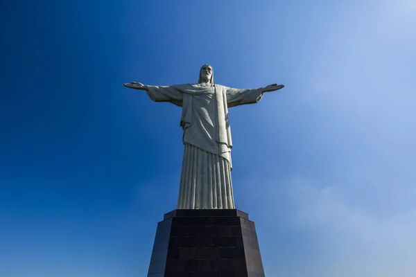 Estátua de Cristo Redentor em cima do Morro do Corcovado — Fotografia de Stock