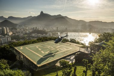 Sugar Loaf Dağı havalandığını helikopter