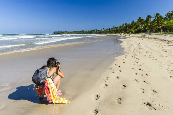 Mujer en Bainema Beach, Brasil —  Fotos de Stock