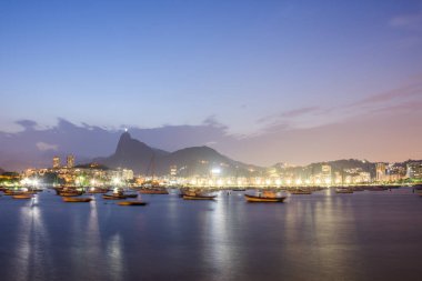 Guanabara Körfezi ve Corcovado dağ Urca ilçesinden görünüme,