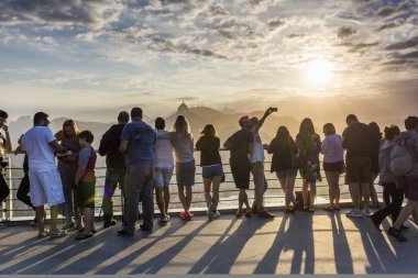 Sugar Loaf Dağı günbatımında 