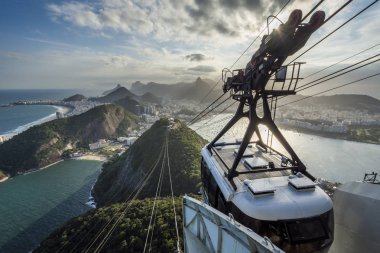 Sugar Loaf Dağı günbatımında 