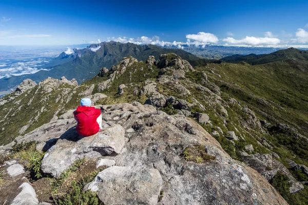 Trekking ao Morro do Couto no Parque Nacional de Itatiaia — Fotografia de Stock