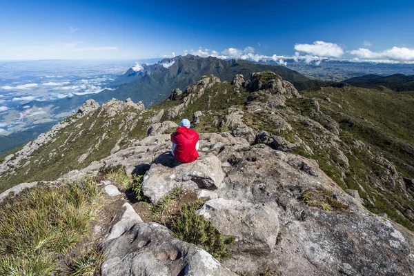 Trekking ao Morro do Couto no Parque Nacional de Itatiaia — Fotografia de Stock