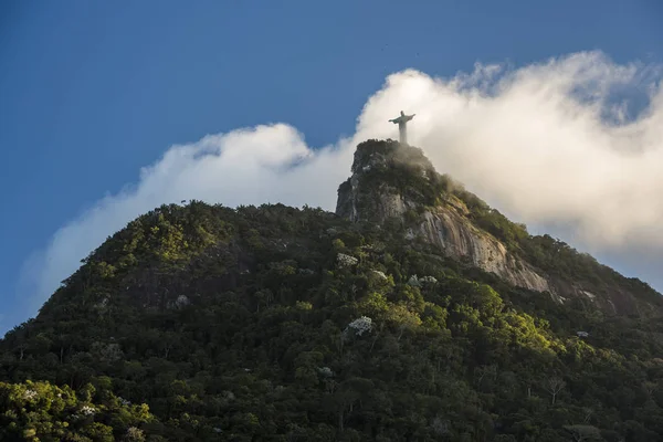 Blick vom cosme velho Viertel auf den Corcovado Berg — Stockfoto