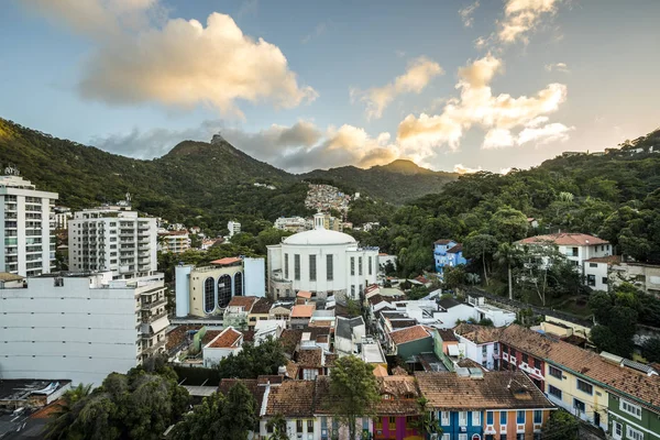 Vista al barrio Cosme Velho y la montaña Corcovado —  Fotos de Stock