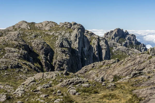Itatiaia Milli Parkı, dağlarda trekking görüntülemek, 