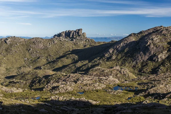 Vista para o pico de Prateleiras — Fotografia de Stock