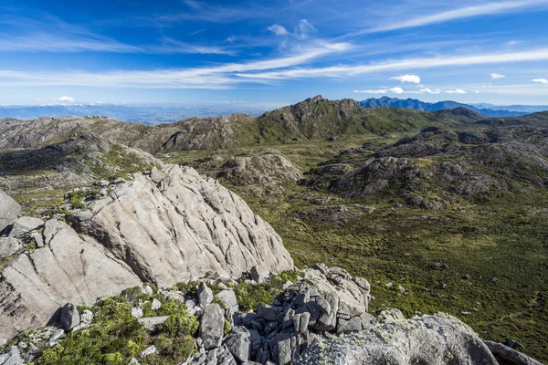 Pohled z oltáře Rock v národní Park Itatiaia — Stock fotografie