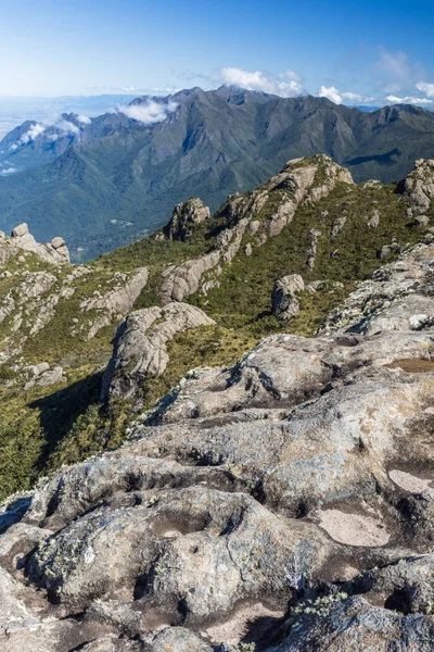 Trekking ao Morro do Couto no Parque Nacional de Itatiaia — Fotografia de Stock