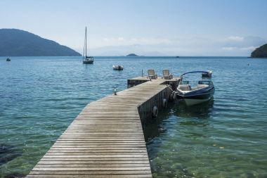 Bica Beach pier in tropical Ilha Grande