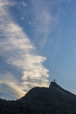 Morro d. Velho ilçesinden görünüme yapmak Corcovado ve Cristo Redentor heykel Floresta da Tijuca Milli Parkı'nda, Rio de Janeiro, Brezilya