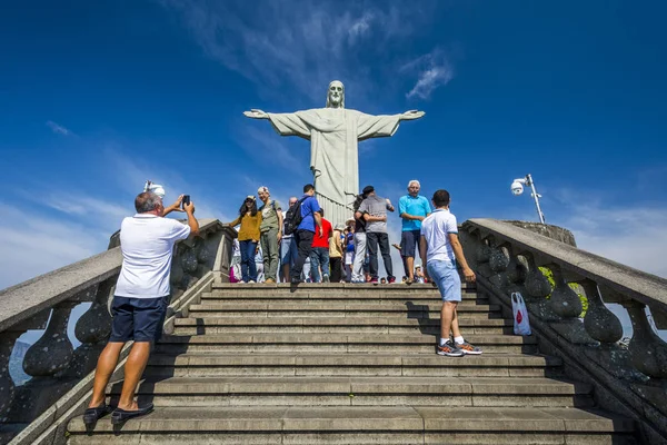 Rio Janeiro Brasil Octubre 2017 Turistas Disfrutando Estatua Cristo Redentor — Foto de Stock