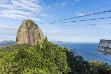 Günbatımı gördüm Morro da Urca Sugar Loaf Dağı yanındaki üzerinden