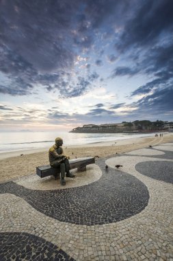 Carlos Drummond de Andrade heykeli 