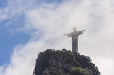 Kurtarıcı İsa heykeli 