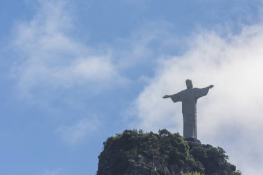 Kurtarıcı İsa heykeli 