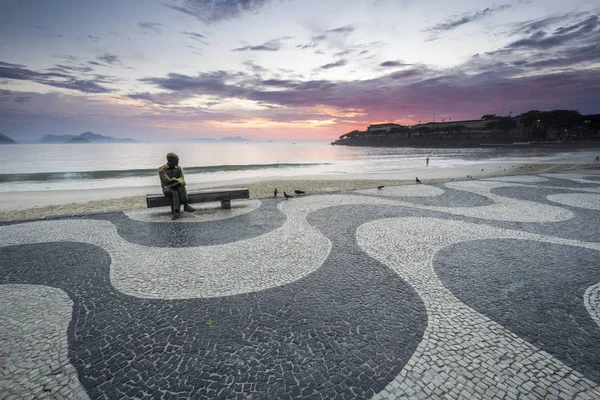 Carlos Drummond de Andrade heykeli 