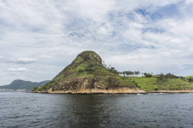 Adem ve Havva Niteroi Beach'de