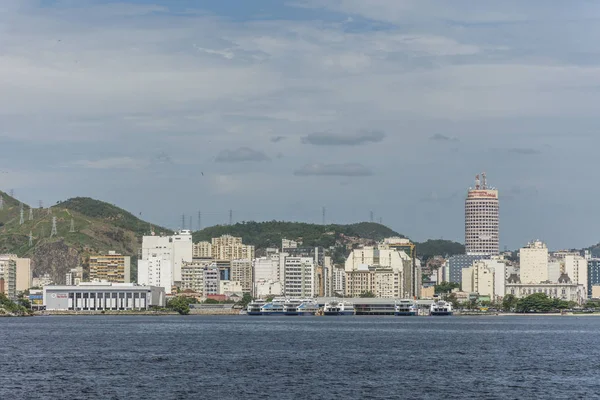 Niteroi centro visto da barca — Foto Stock