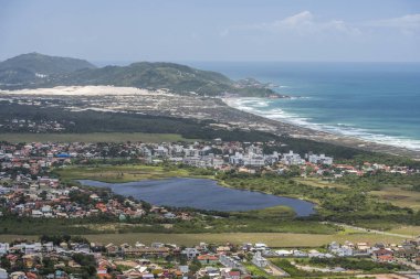 Morro görünümünden yapmak Lampi o Campeche Beach ve Joaquina Beach