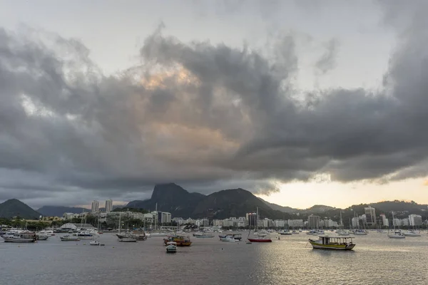 Paesaggio Con Vista Sul Corcovado Montagna Nuvole Tramonto Rio Janeiro — Foto Stock