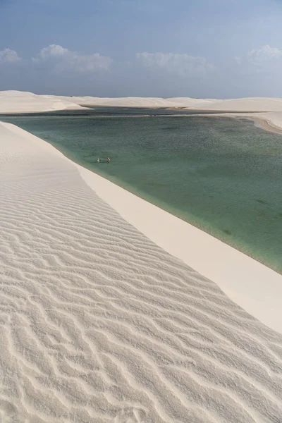 Мбаппе Вид Белые Песчаные Дюны Лагуну Дождевой Воды Ленис Мараньенсе — стоковое фото