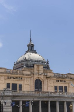 Retiro, Buenos Aires, Arjantin 'deki eski bir merkez tren terminali.