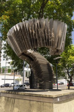 Porto Madero bölgesindeki metal Tango Anıtı, Buenos Aires, Arjantin