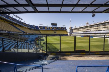 La Boca bölgesinde La Bombonera futbol stadyumunun (Boca Juniors) içi, Buenos Aires, Arjantin