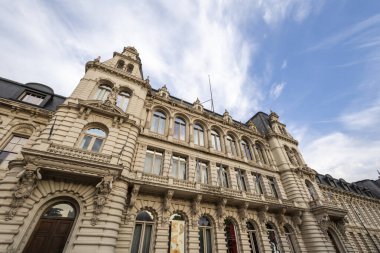 Buenos Aires, Arjantin 'deki tarihi Sarmiento Sarayı' na güzel bir manzara.