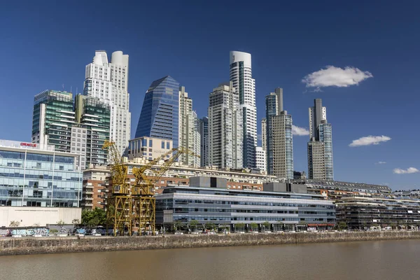 Bela Vista Para Edifícios Modernos Arranha Céus Puerto Madero Buenos — Fotografia de Stock