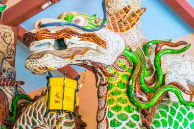 Budist tapınağı'nda ejderha kafa dekorasyon