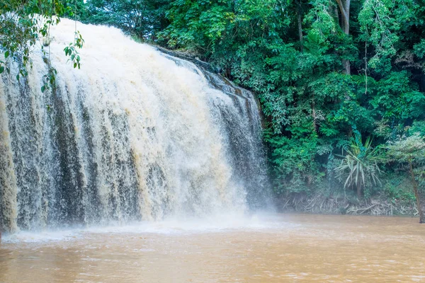 Cachoeira em Dalat, Vietnã — Fotografia de Stock