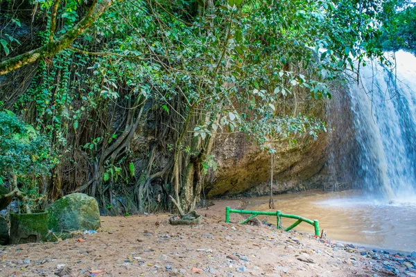 Cachoeira em Dalat, Vietnã — Fotografia de Stock