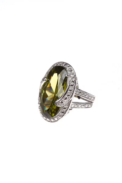 Gyűrű Gyémánt Elszigetelt Fehér Háttér — Stock Fotó