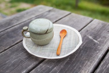 Kore geleneksel çay seti pot Kupası ve aperatif ve tahta kaşık