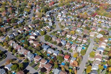 Montreal banliyösü üzerinde havadan görünümü