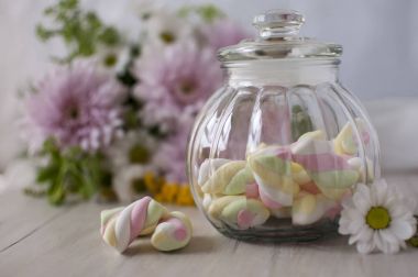 Nazik bir natürmort tatlılar.