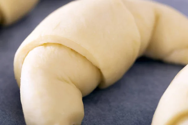 Persiapan Tes Untuk Croissant Adonan Diiris Dalam Segitiga — Stok Foto