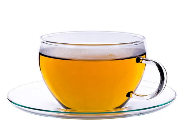 Чашка зеленого китайского чая порох на блюдце, обрезка дорожки вкл. — стоковое фото