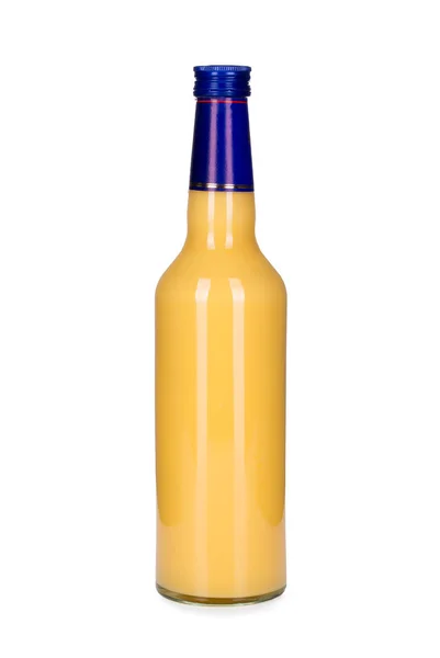 Flaska med ägglikör isolerad på vit bakgrund. — Stockfoto
