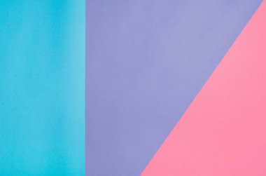 Düz fotoğraf yaratıcı bir freelancer kadın çalışma alanı Resepsiyon ile kopya alan arka plan yattı.