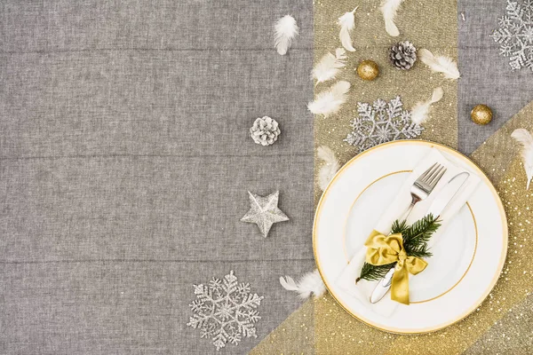 Weihnachten Tischplatte Ansicht. Leinen Tischdecke Textur Hintergrund. — Stockfoto