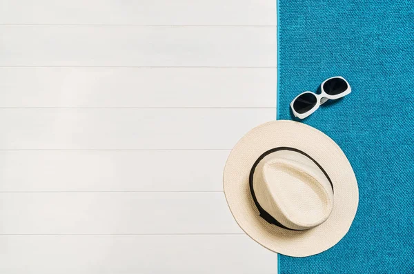 Top view of beach summer accessories with copy space. — Stock Photo, Image