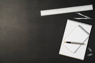 Ofis okul masaları veya yukarıda da görüleceği Resepsiyon. Üstten Görünüm