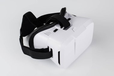 Sanal gerçeklik Vr gözlük veya beyaz arka plan üzerinde izole gözlük