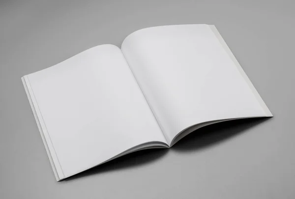 Revistas simuladas, libro o catálogo sobre fondo de mesa gris . —  Fotos de Stock