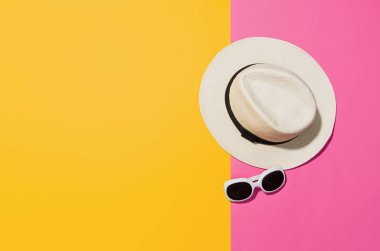 Yaz grafik Beach punchy pastel arka plan üzerinde Üstten Görünüm